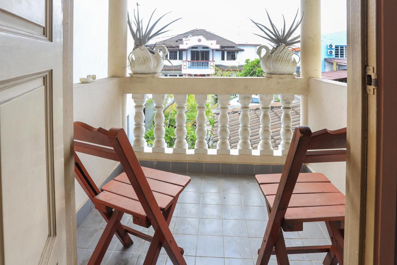 Oyo Home 90229, 3 Little Birds Homestay 4Bhk Malacca Eksteriør billede